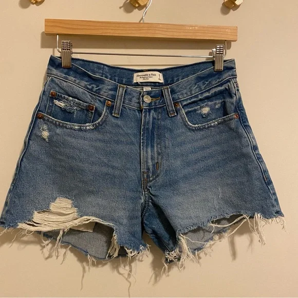 Abercrombie & Fitch Curve Love Boyfriend Short Mid Rise size 0/25 - Picture 1 of 5